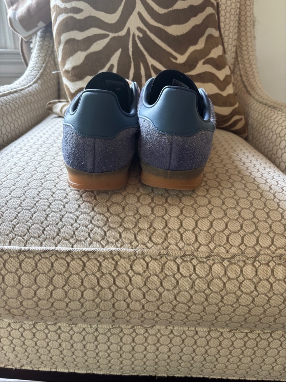 Adidas Men’s Gazelle Blue Suede Sneakers with Cream Accents - Picture 3 of 5